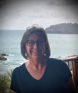 Meet your Posher, Julia